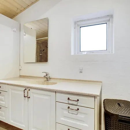 Eilke - 50m From The Sea In Djursland And Mols By Interhome