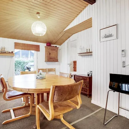 Eilke - 50m From The Sea In Djursland And Mols By Interhome