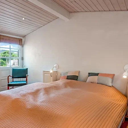 Eilke - 50m From The Sea By Interhome