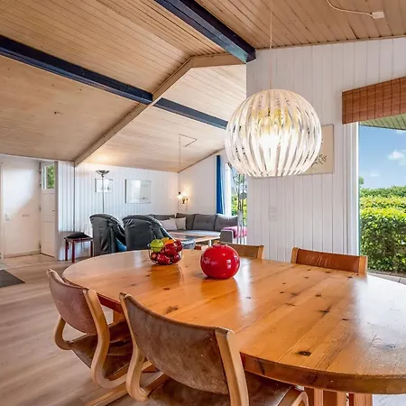 Eilke - 50m From The Sea By Interhome Rønde