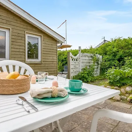 Eilke - 50m From The Sea By Interhome