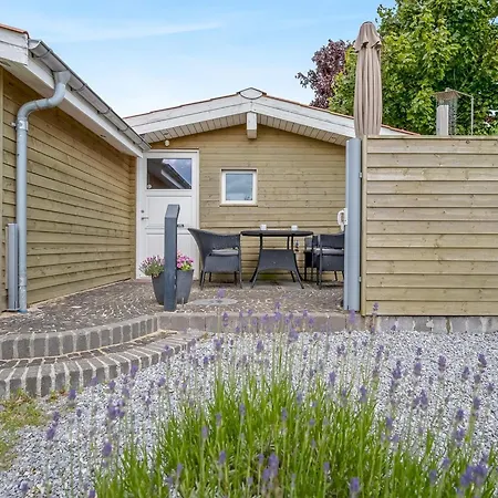 Eilke - 50m From The Sea By Interhome *