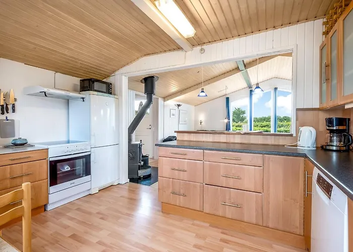 Vakantiehuis Eilke - 50m From The Sea By Interhome