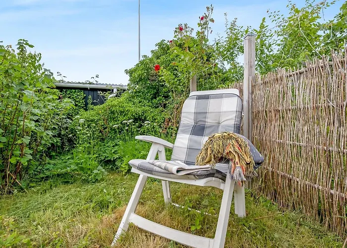 Vakantiehuis Eilke - 50m From The Sea By Interhome